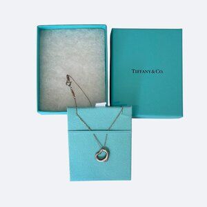 Tiffany & Co. Open Heart Pendant Necklace Sterling Silver 925 Peretti Box 16"